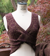 Weste in gewalktem Jacquardstrick